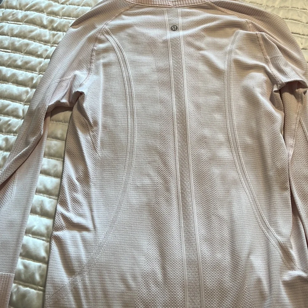 Lululemon run swiftly women’s long sleeve - Picture 2 of 6